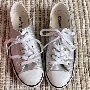 Silver converse!